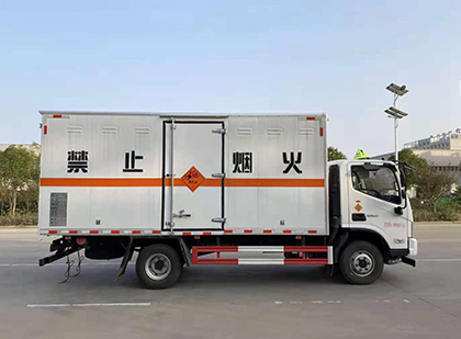 历城爆破器材运输车
