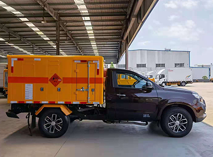 历城爆破器材运输车