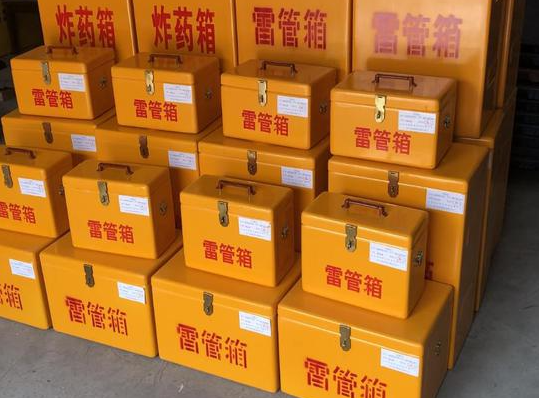 历城玻璃钢雷管箱的使用寿命一般是多少？